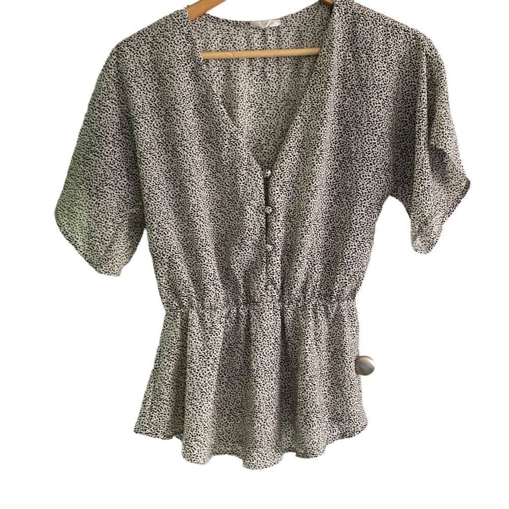 SIENNA Sky Blouse Women’s V-neck Black and White Pattern Small